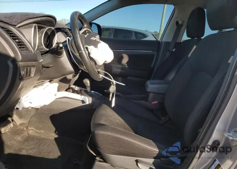 2014 Mitsubishi Outlander Sport Es z USA, uszkodzony, nr VIN 4A4AR3AU5EE031860